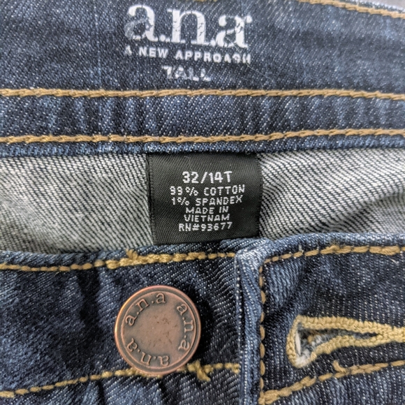 ANA Jeans - Picture 2 of 4